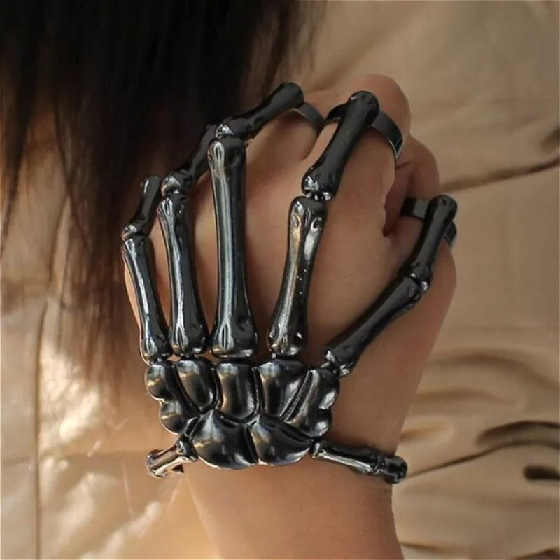 New Unique Punk Skeleton Hand Bone Versatile Five Finger Ring Bracelet