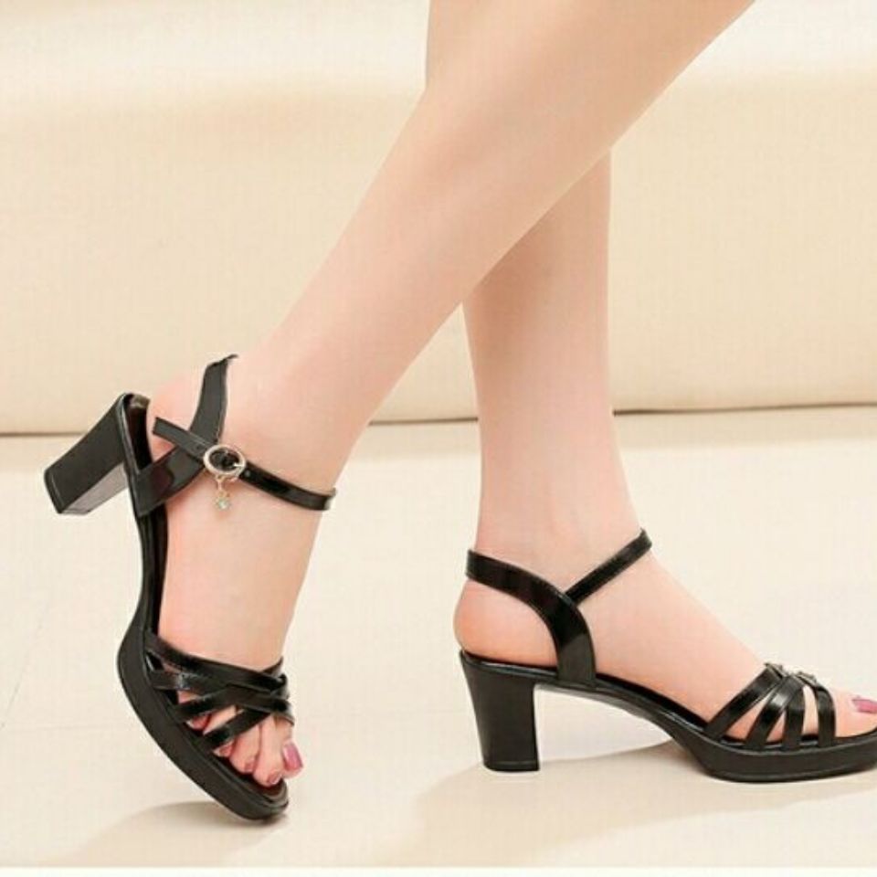Comfortable Fashion Block Heel Sandals for Women Black Summer 2023 Medium Heeled Footwear with Orthopedic Support and Chunky Diamond Block Design