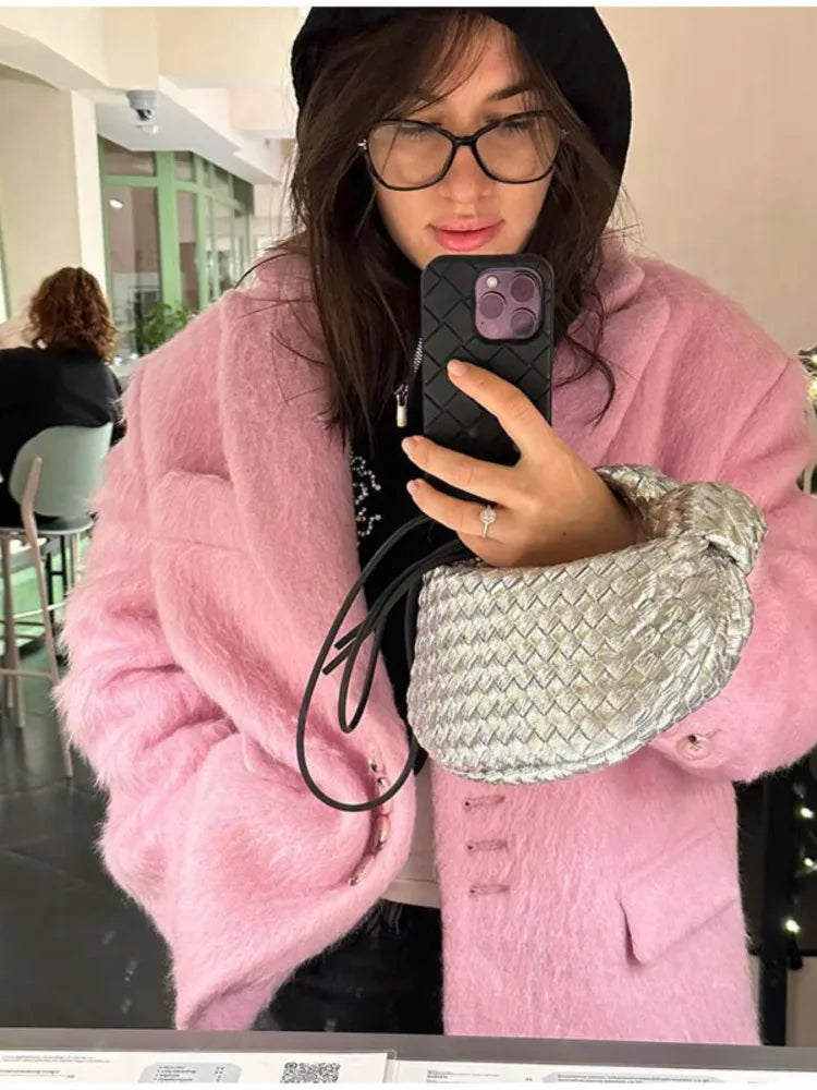 Single-Breasted Lapel Jacket Women's Solid Plush Coat with Double Pockets, Long Sleeves Autumn Elegance for Casual or Office Wear
