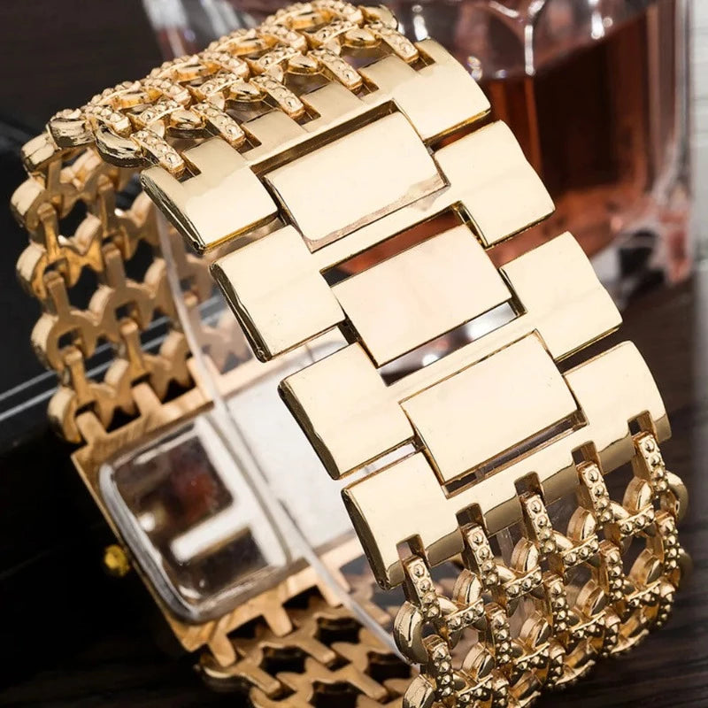2024 New Watch For Women Fashion Light luxury Square Diamond Quartz Watches Clock Lady's Gold Stainless Steel Bracelet