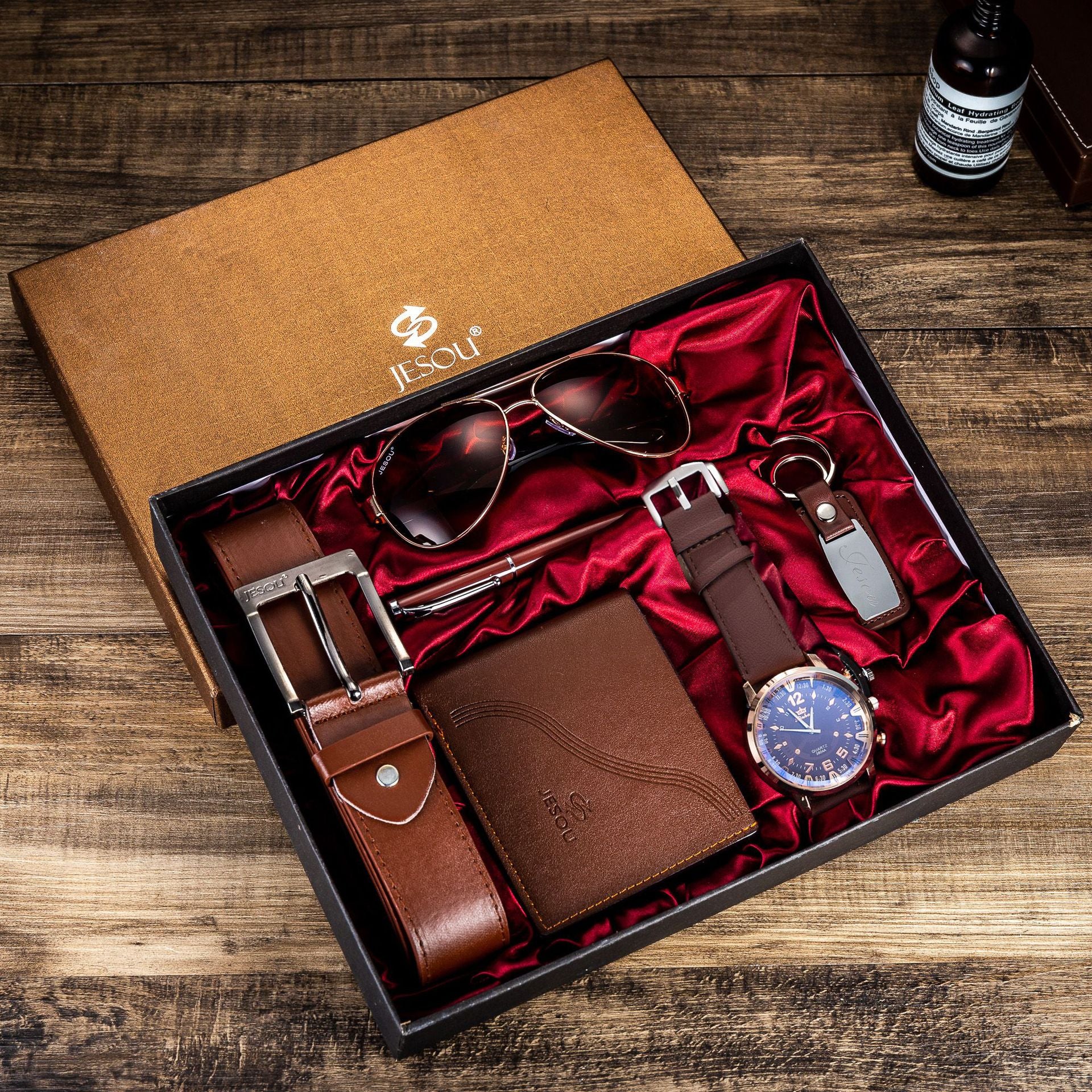 Men's Set The Perfect Father's Day Gift - 6-in-1 Watch, Glasses, Pen, Keychain, Belt, and Purse for a Memorable Holiday or Birthday Celebration