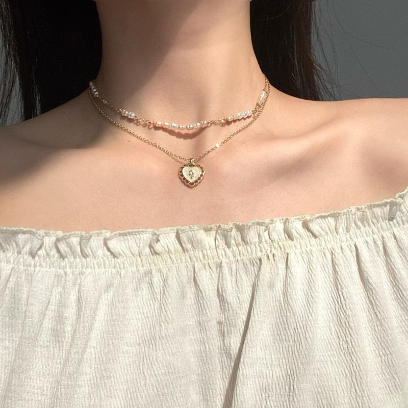Trendy 2023 Multi chain Pendant Gold Pearl Necklaces