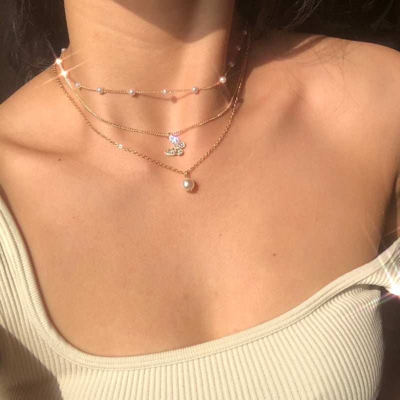 Trendy 2023 Multi chain Pendant Gold Pearl Necklaces