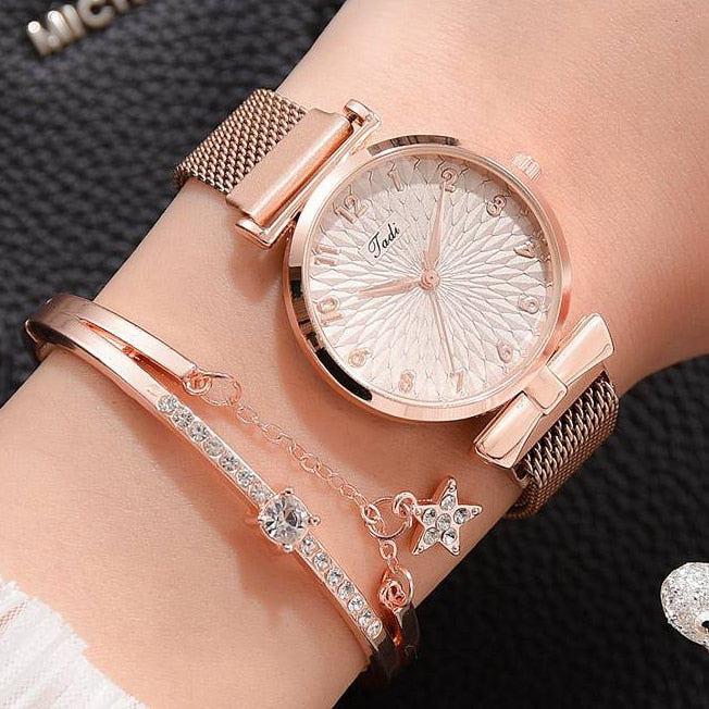 Luxury Women Bracelet Quartz Watches For Women  Ladies Sports Dress Pink Dial Wrist Watch Clock Relogio Feminino