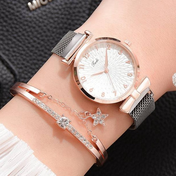 Luxury Women Bracelet Quartz Watches For Women  Ladies Sports Dress Pink Dial Wrist Watch Clock Relogio Feminino