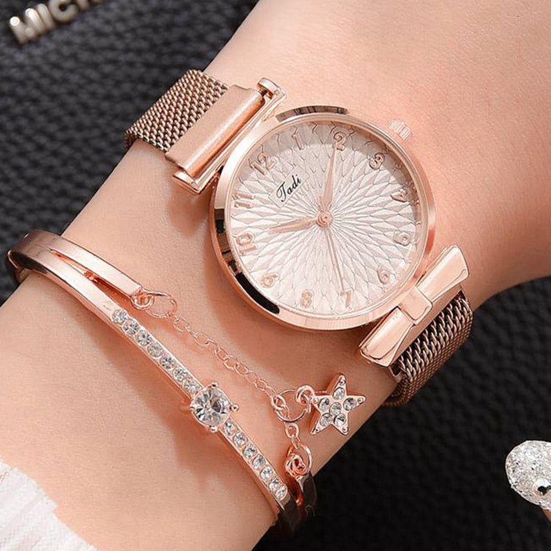 Luxury Women Bracelet Quartz Watches For Women  Ladies Sports Dress Pink Dial Wrist Watch Clock Relogio Feminino