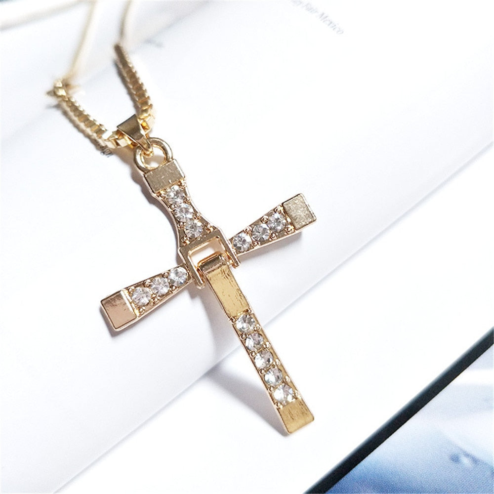 Best New Fast and Furious 7 Moive Cross Tourette Necklace Dominic Toretto Crystal Jesus Cross Pendant Necklace For Men Gifts Jewelry