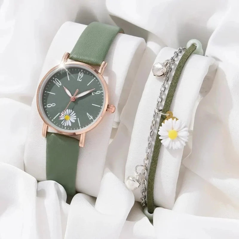 New Watch for Women Dress Romantic Bracelet WristWatch Fashion Ladies Leather Quartz Watch Clock Women Montre Femme