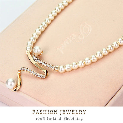 Elegant Wedding Party Pearl Rhinestone Necklace Earrings Set | Trendy 3-Piece Gift Set 2023