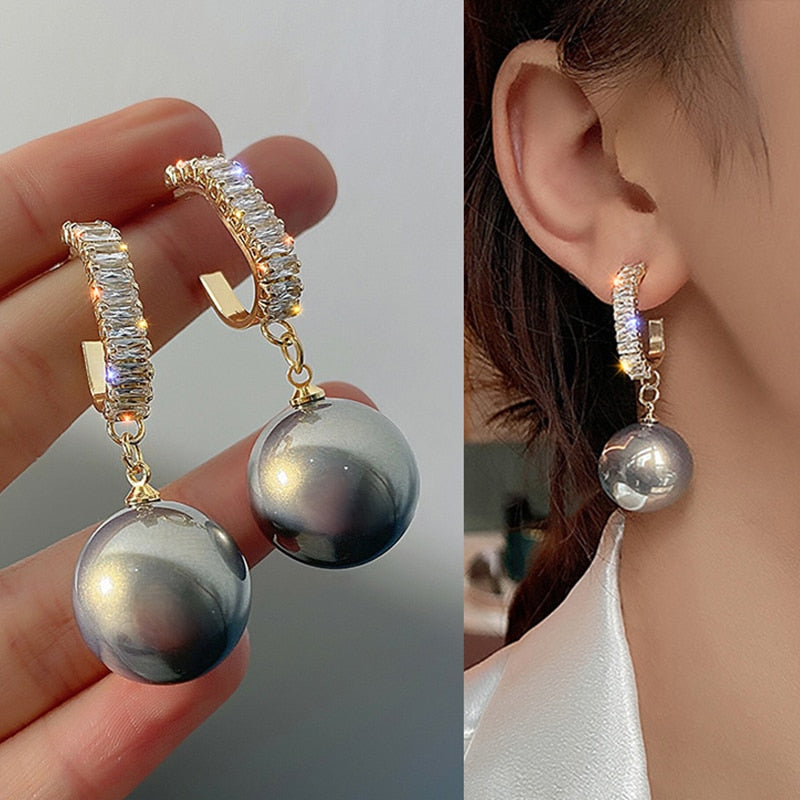 White Pearl Drop Earrings for Women Bohemian Golden Round Pearl for Wedding and Gift