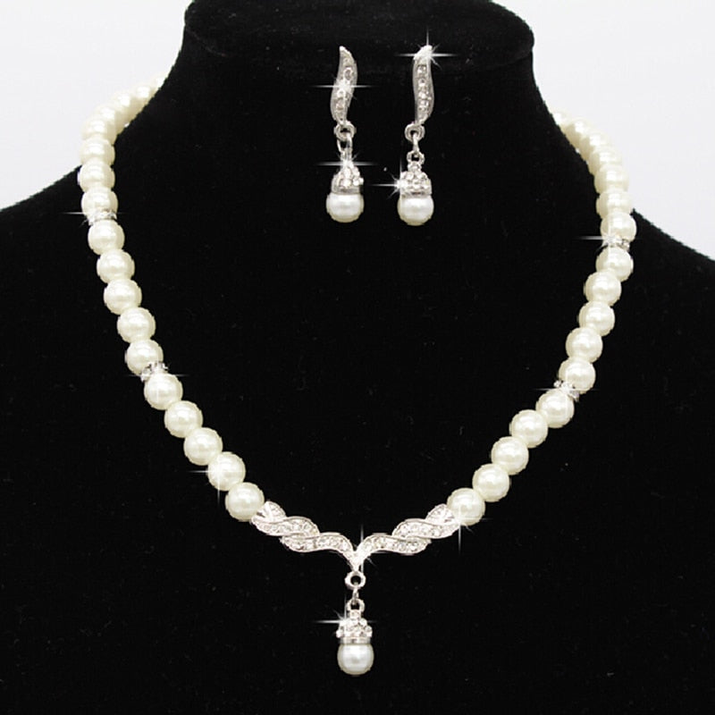 Elegant Wedding Party Pearl Rhinestone Necklace Earrings Set | Trendy 3-Piece Gift Set 2023